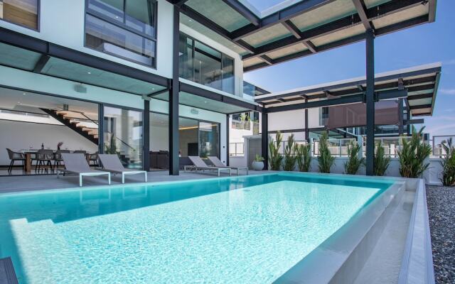 Elegant 4BR Pool Villa Sunset Garden 3