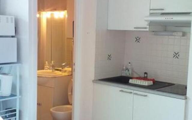 STUDIO CONFORT ET LUMINEUX avec LOGGIA ET PARKING PRIVE