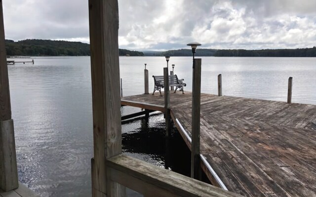 Mountain Lake Paradise