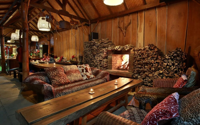 Sang Giri Mountain Tent Resort