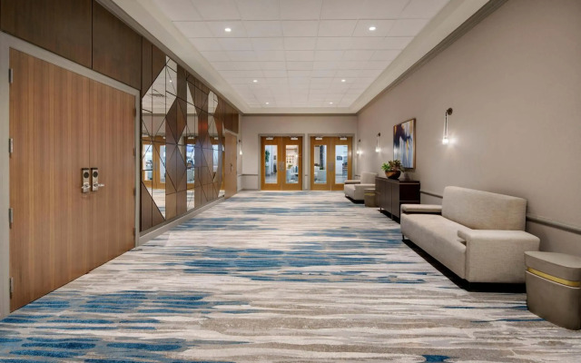 Sheraton® Suites Fort Lauderdale West