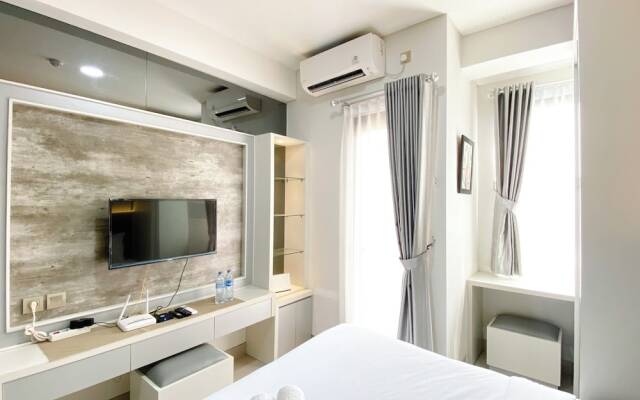 Best Deal And Cozy Studio Room Transpark Cibubur Apartment
