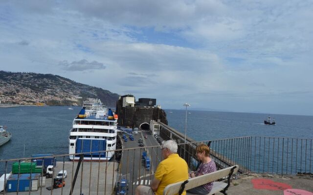 Apartments with Pool in Funchal
