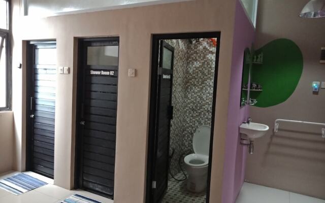 Bogor Cabin Inn - Hostel