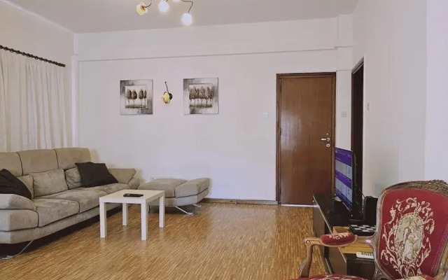 82 NIC - Stay Aurum Apartment