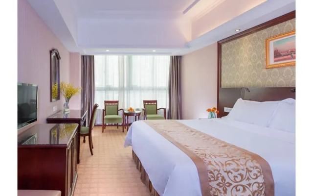 Vienna Hotel ( Shenzhen Fuyong Bridge Branch)