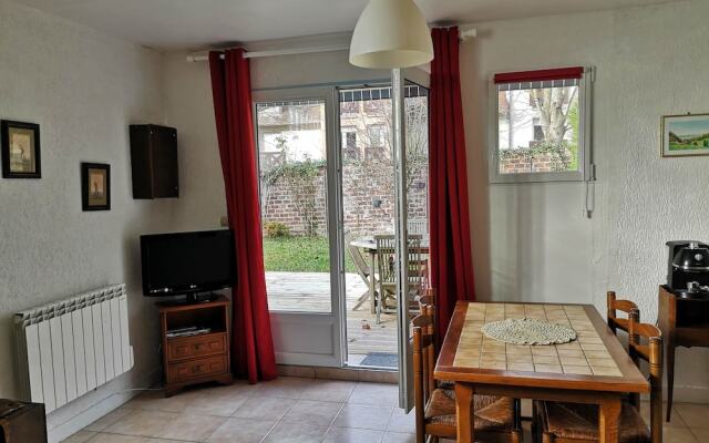 Studio avec terrasse et jardin