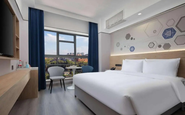 Microtel by Wyndham Kunming Guandu