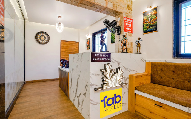 Fabhotel Viva House