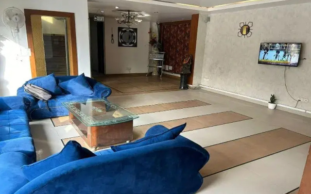 Hotel Om Paradise Near IGI Delhi Airport