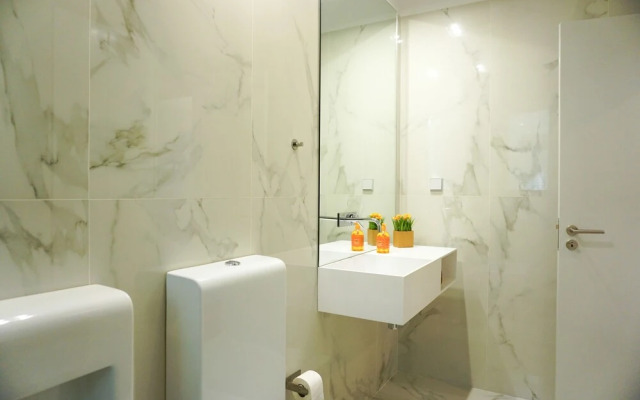 Gulbenkian Terrace Bright Luxury Apt