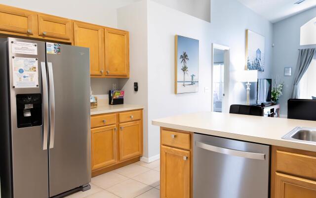 948 Lake Berkley Dr, Kissimmee, US