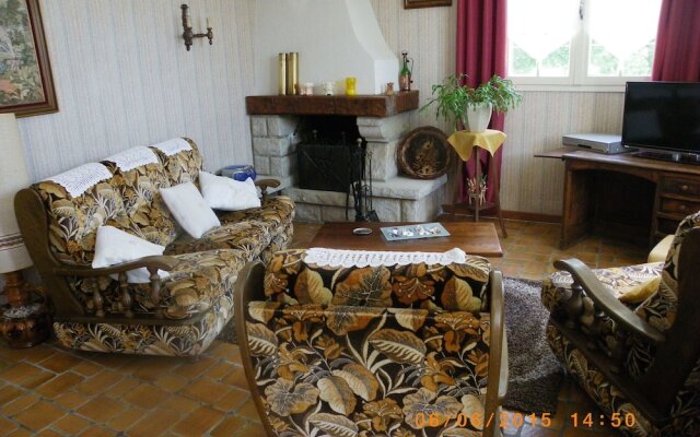 Blissful Holiday Home in Hénansal With Garden