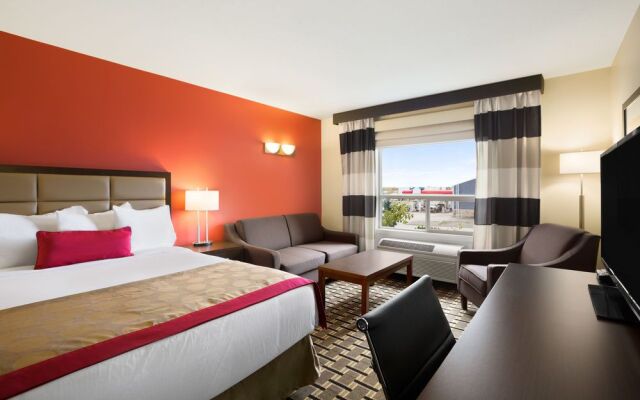 Ramada Edson