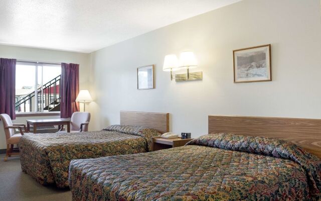 Rodeway Inn Pine River