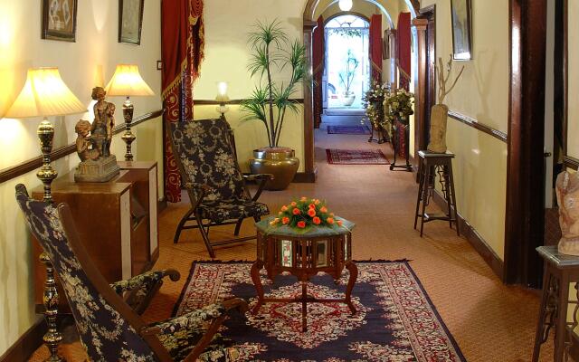 WelcomHeritage Kasmanda Palace