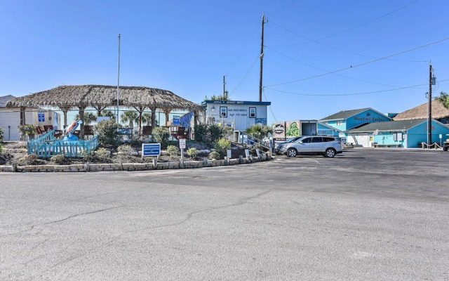 Oceanfront Galveston Home - Walk to Beach!