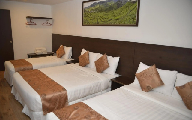 Highlanders Hotel