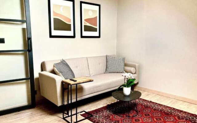 Royas Home Private Studio
