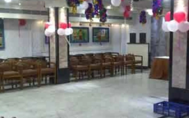 Sonar Bangla's Motel Midway