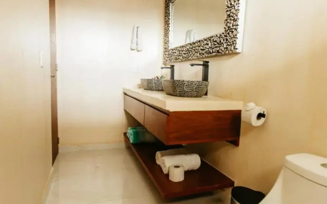 Dune Luxury Condos - Suite w Private Terrace