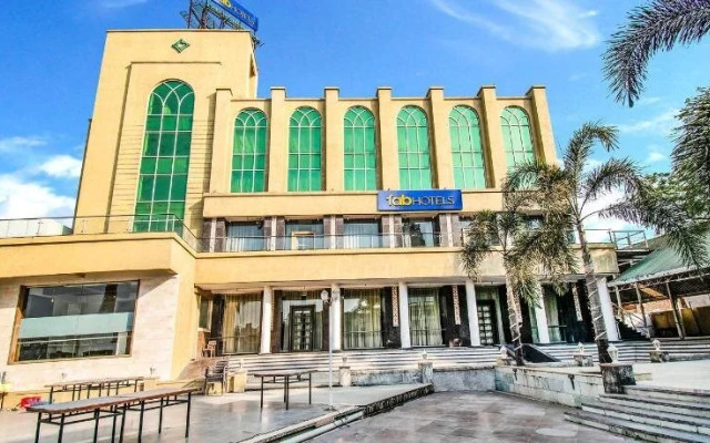 Vatika Hotel & Banquets by FabHotels