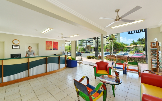 Cairns Queenslander Hotel & Apartments