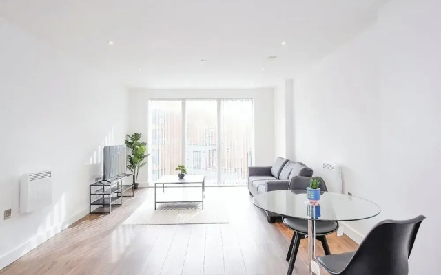 Modern Luxury - Grand Exchange Bracknell