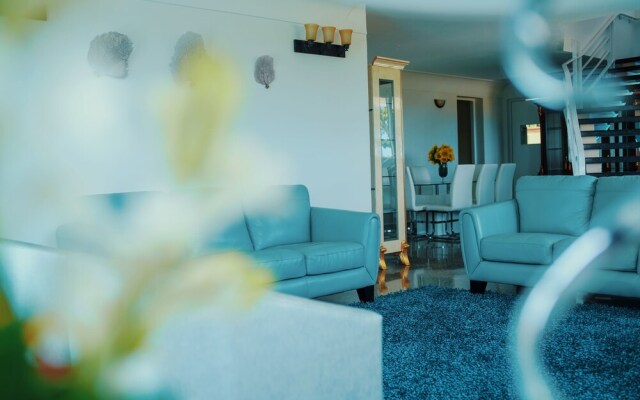 V Royal Luxury Villas