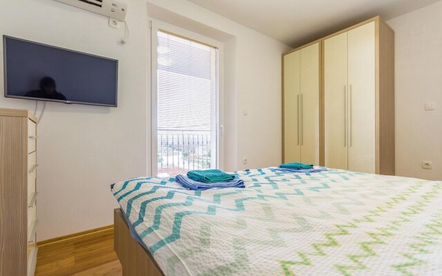 Amazing Home in Bratulici With Wifi and 2 Bedrooms