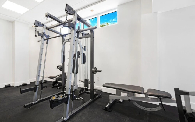 Roami at Sunny Isles