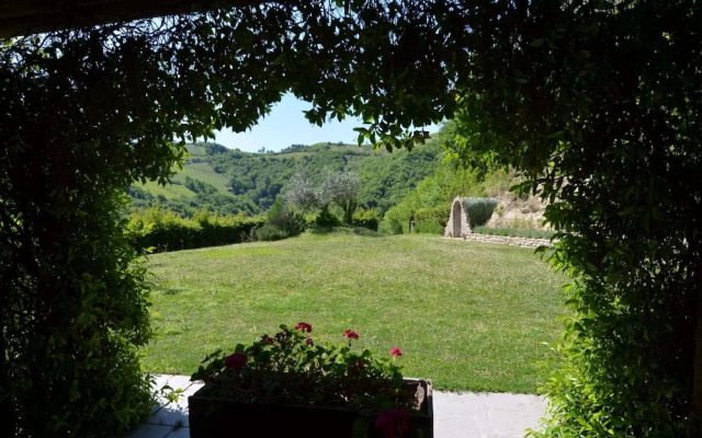 Belvilla by Oyo Glicine in Italy