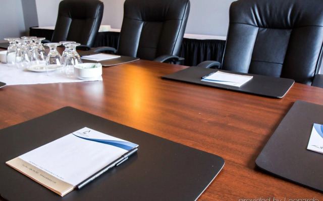 Sawridge Inn & Conference Centre Edmonton South