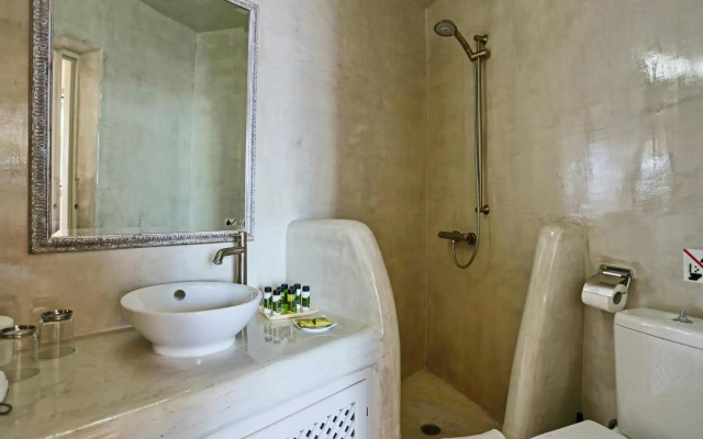 Oia Mare Villas