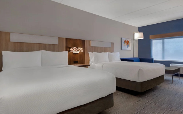 Holiday Inn Express & Suites St.Thomas by IHG
