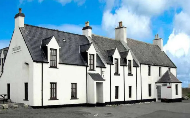 Polochar Inn