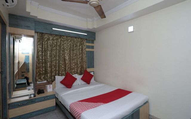 OYO 26143 Hotel Abedin