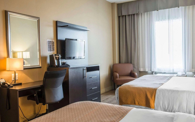 Quality Inn & Suites Victoriaville