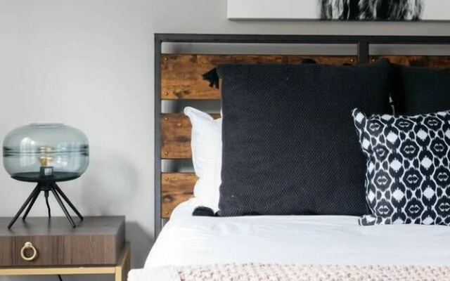 Stunning 3br/4ba min to DT