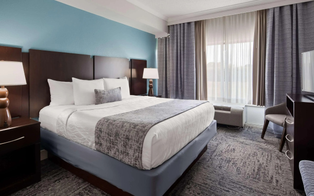Best Western Plus Ambassador Suites Venice