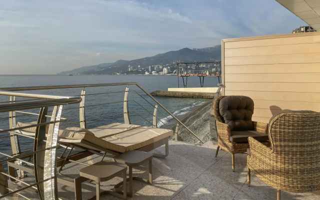 Sky Hotel (Скай)