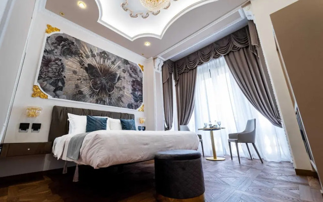 Queen Catlleya Suite