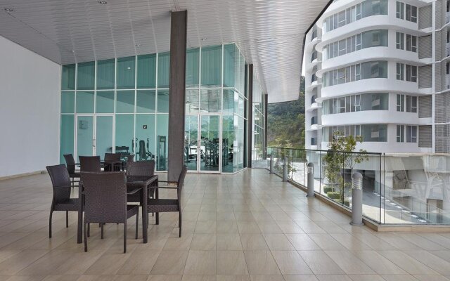 Sri Beverly Hills Near KLIA & KLIA2 & F1