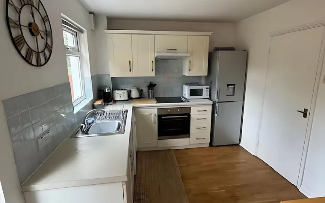 Twickenham Hideaway in London
