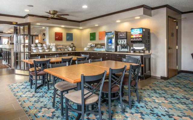 Baymont Inn & Suites Weirton
