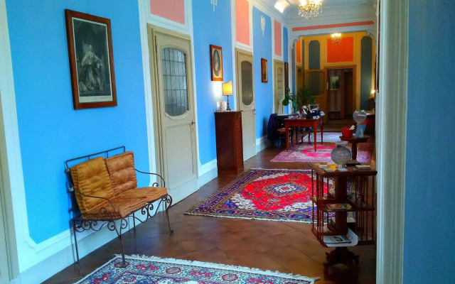 Antica Dimora B&B in Historic Residence