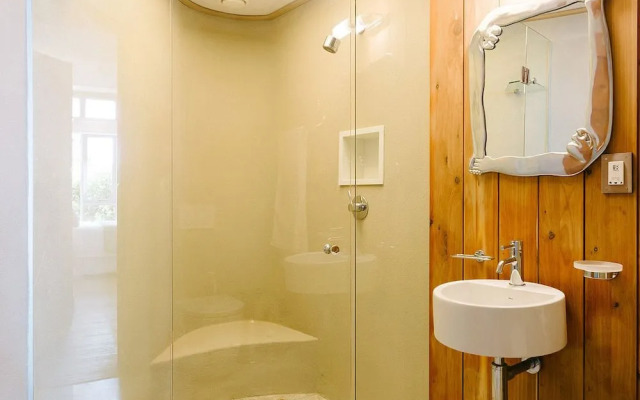 25 Third Beach Clifton