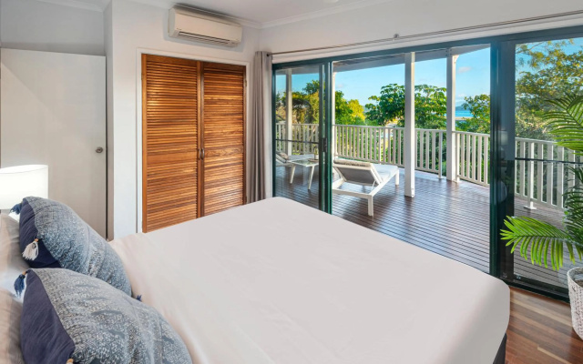 Casuarina 18 Ocean View House Central Location BBQ Golf Buggy – Guest Rooms – Hamilton Island