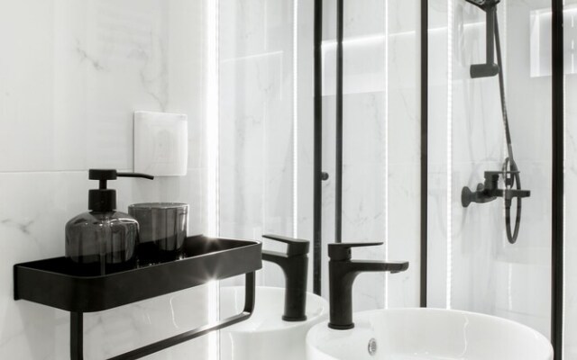 Ultra Chic Modern 4 Bedrooms Apartment in Athens