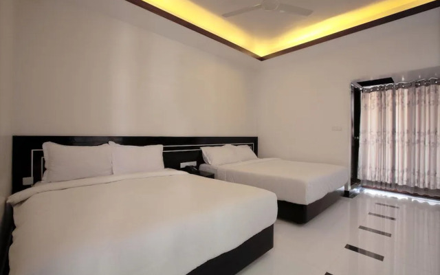 Hotel Elaf International